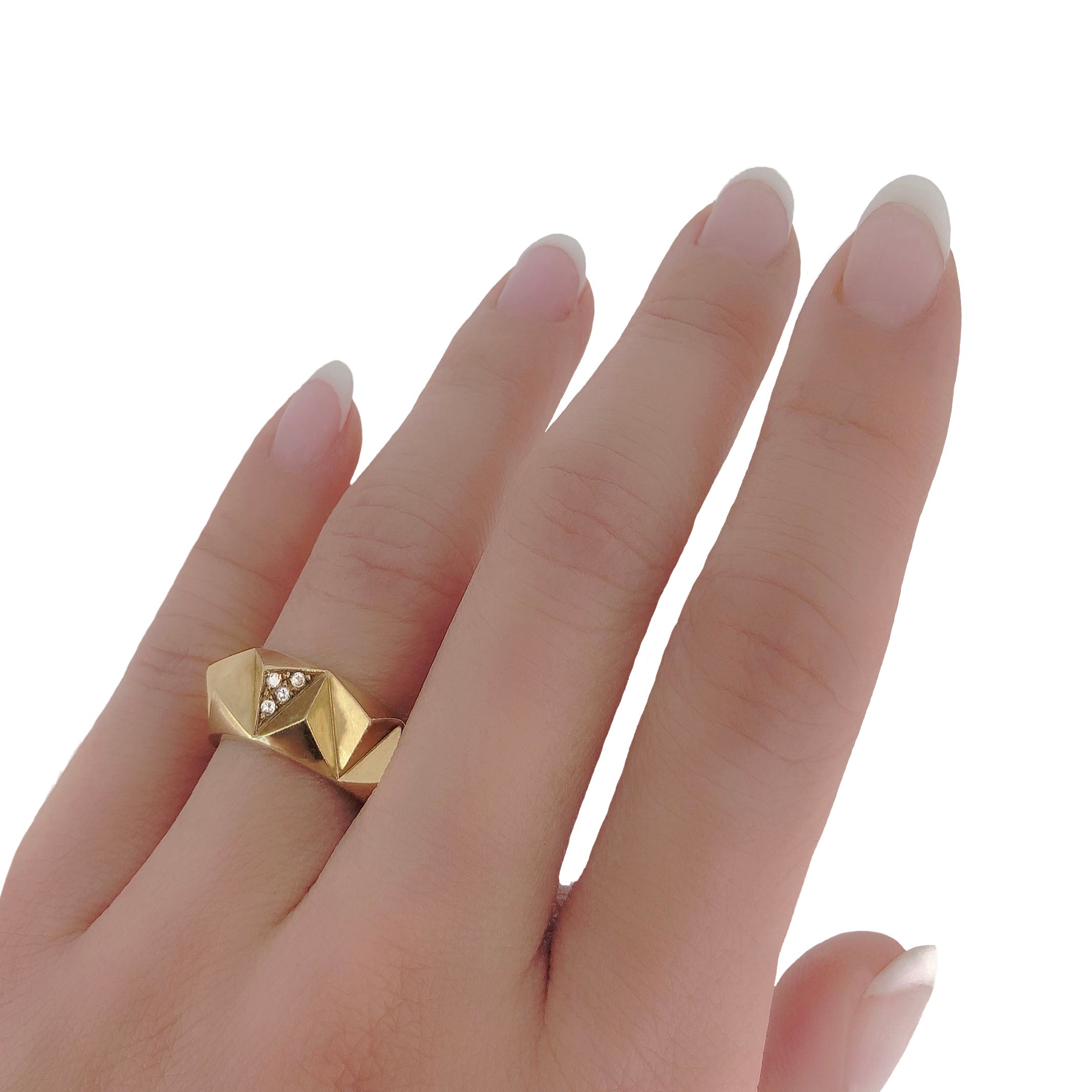 Cleopatra Serum Ring